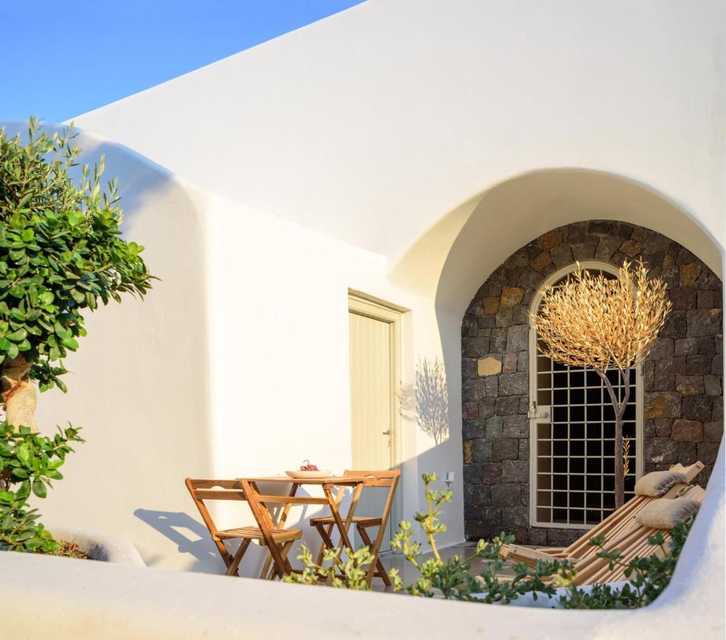 Oia Treasures Art Suites 外观 照片